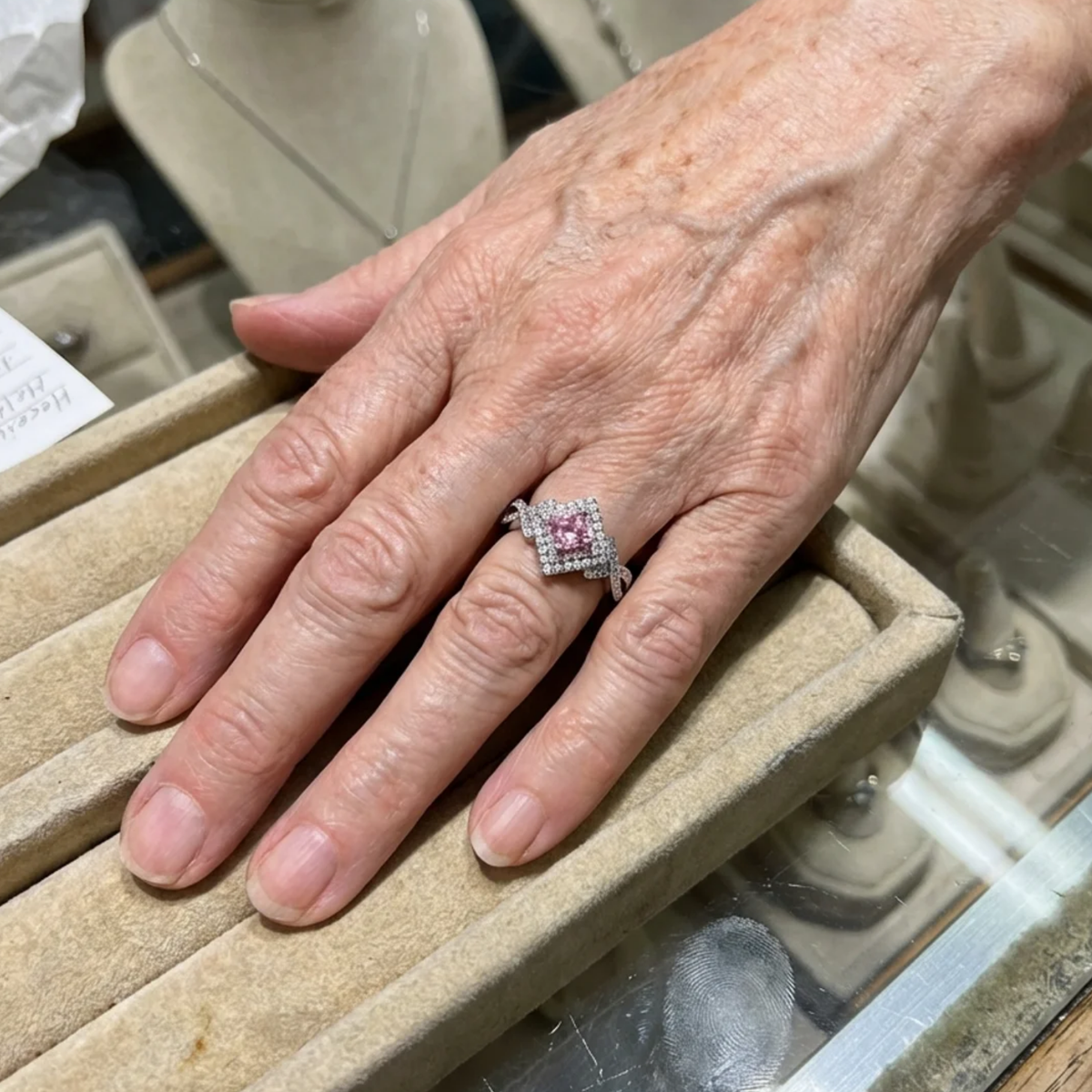 Bague carrée pavée | Or blanc